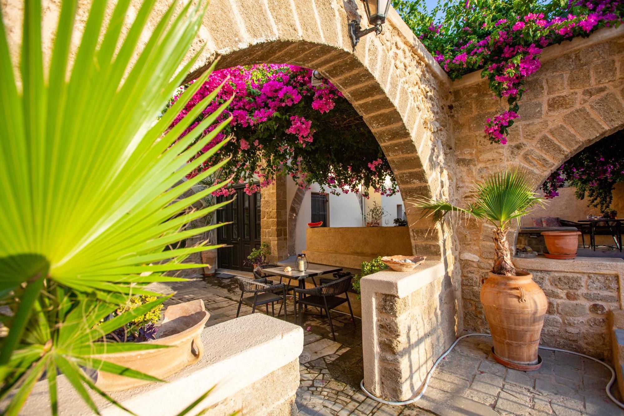 The Old Town House Rhodes City Exterior foto