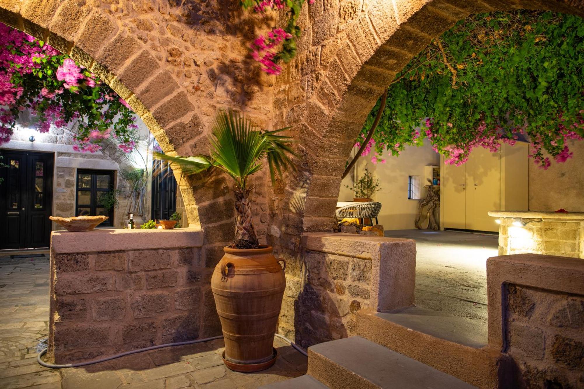 The Old Town House Rhodes City Exterior foto