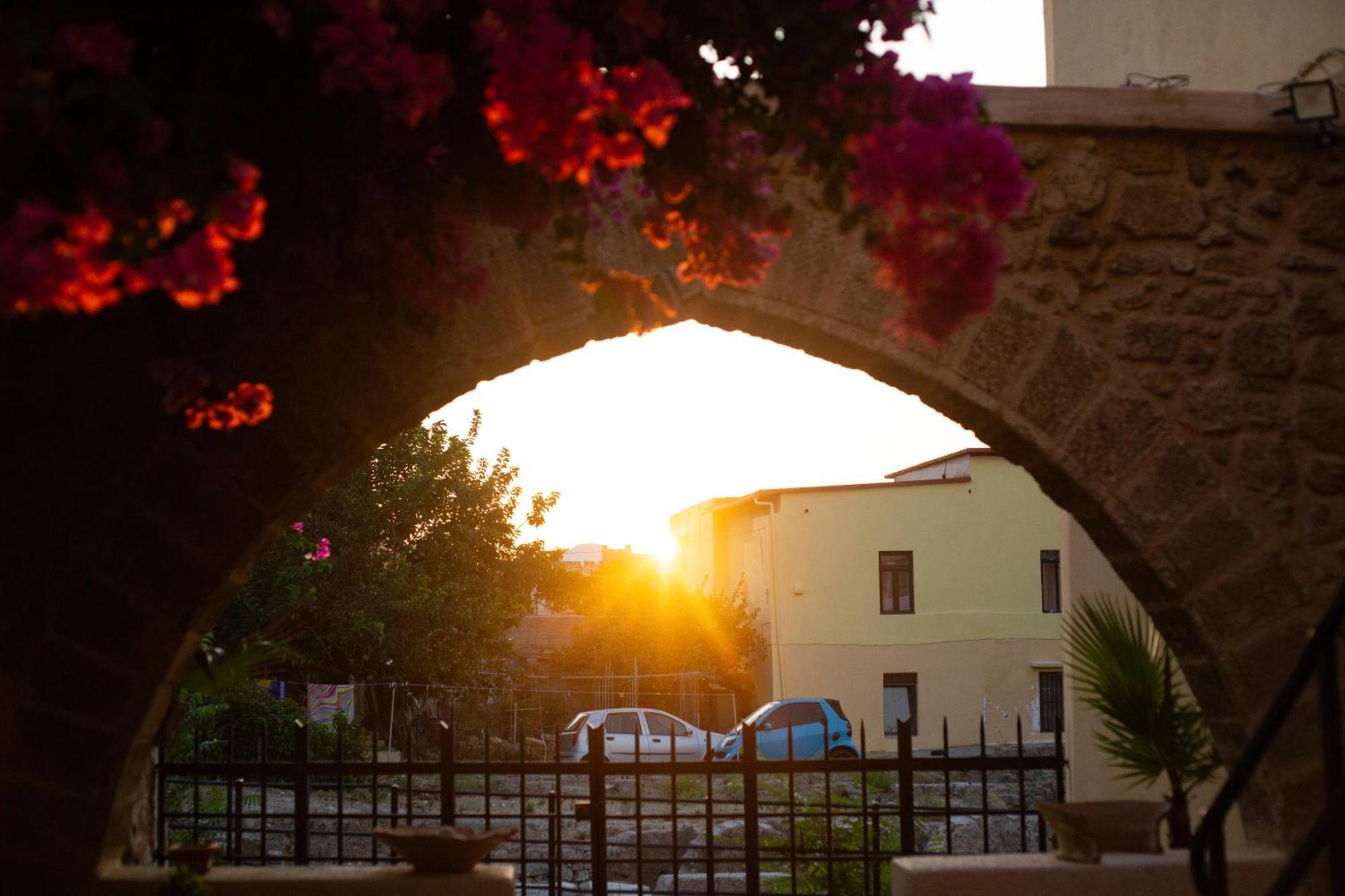 The Old Town House Rhodes City Exterior foto